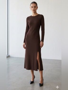 Sleek Long-Sleeve Brown Midi Dress with Side Slit